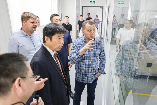 俄铁代表团及中国机电产品进出口商会一行来慈考察